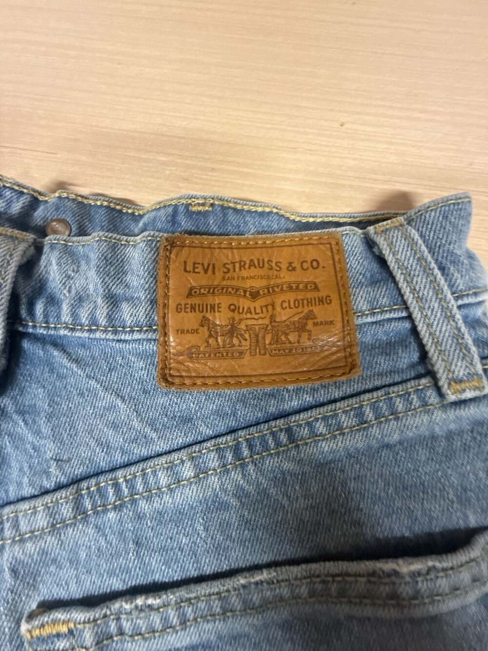 Levi's Ribcage Short Size 26 - Picture 5 of 8